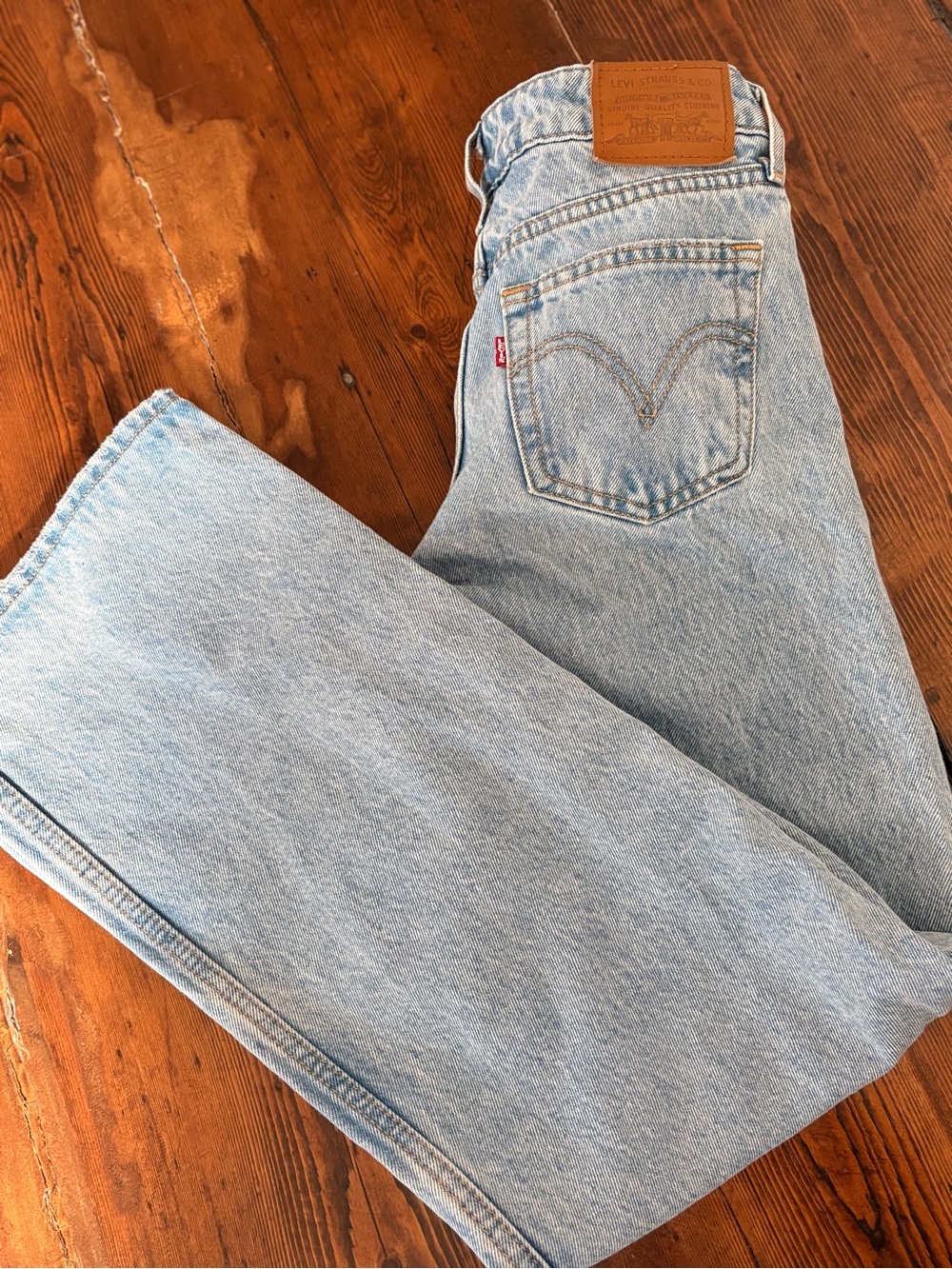 Levi's Women’s Low Loose Jeans